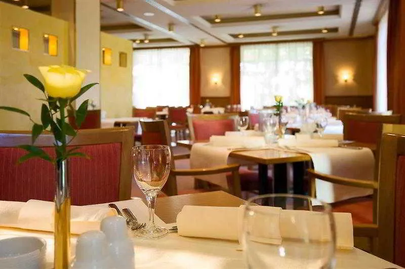 Dorint Hotel Wuerzburg 4*, Wurzburg